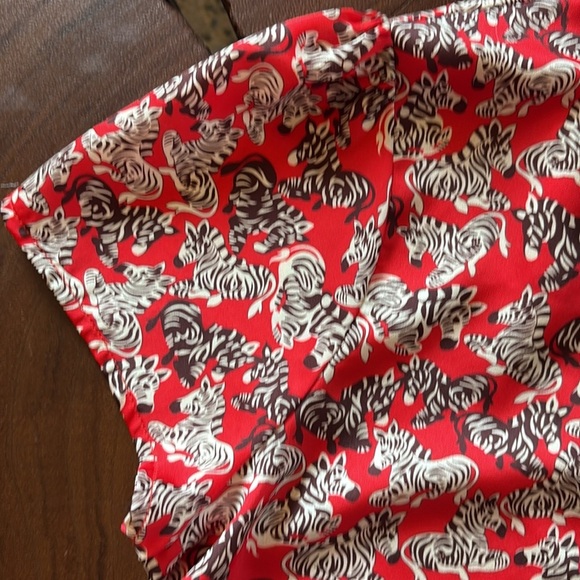 JB by Julie Brown Red Zebra 🦓 Print Blouse/ Size 8 - Picture 3 of 8